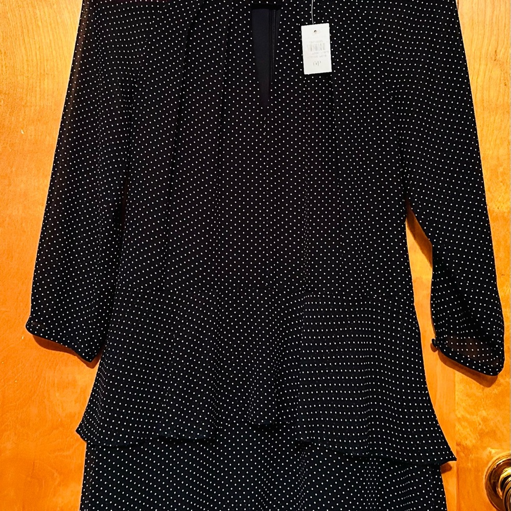 Ann Taylor 0P polka dots dress with ruffles.